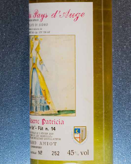 Bernard Amiot Calvados Pays Auge Vielle Reserve Patricia Distillato Mele Cambremer Normandia Francia Retro Etichetta