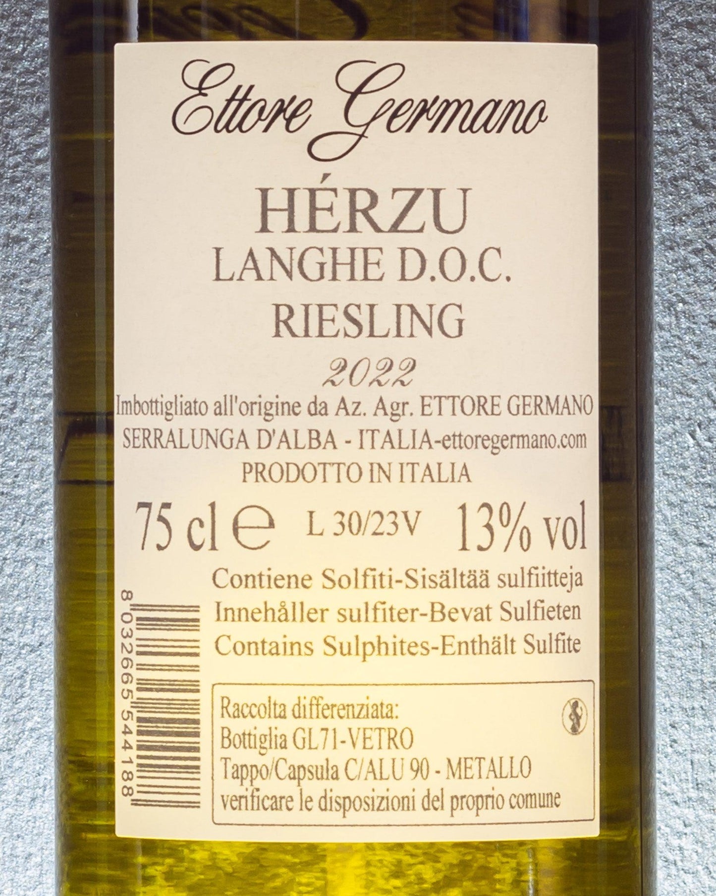 herzu riesling ettore germano piemonte serralunga retro etichetta