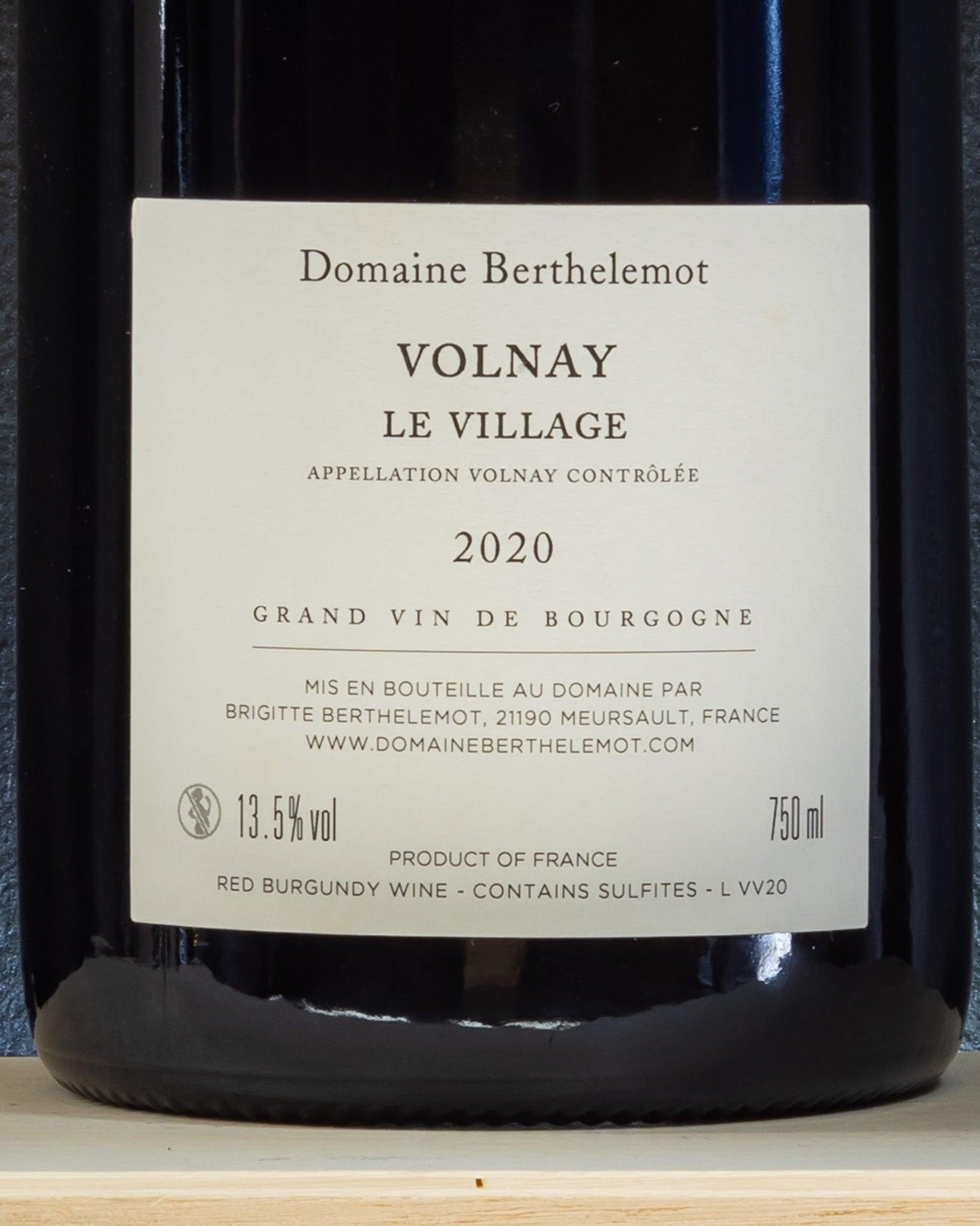 volnay le village pinot noir domaine berthelemot bourgogne retro etichetta